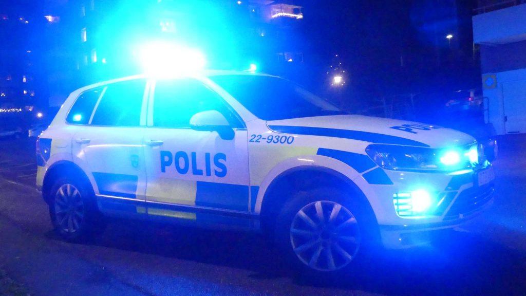 Polis. Polisbil. Genre. Genrebild. Polisen.