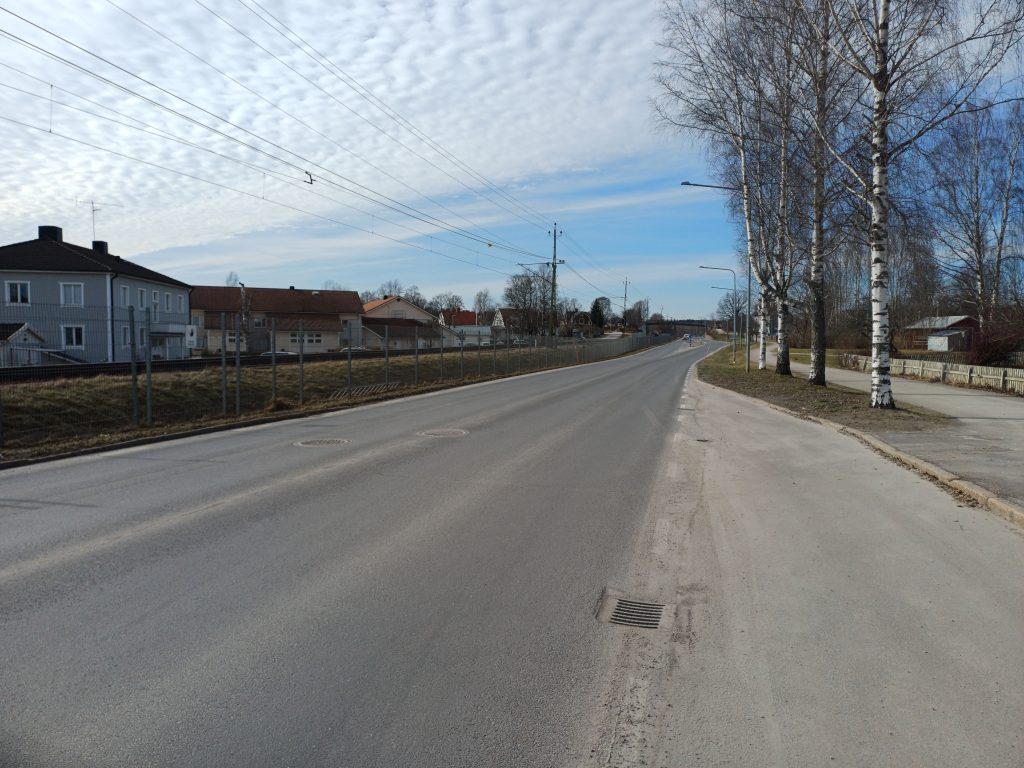 Axel Gustafsson ryckte in när han såg en berusad man gå mitt på Järnvägsgatan i Arvika. Foto: Sakeus Berg.
