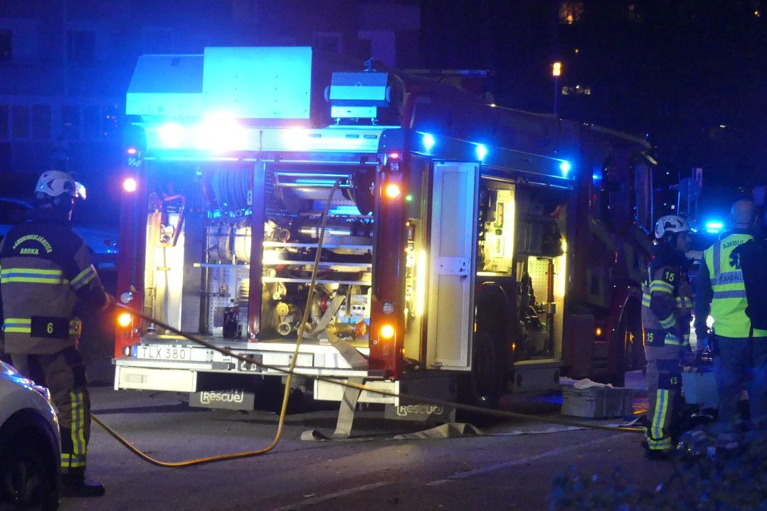 Brand i lägenhetshus på Parkgatan i Arvika oktober 2021. Foto: Sakeus Berg.