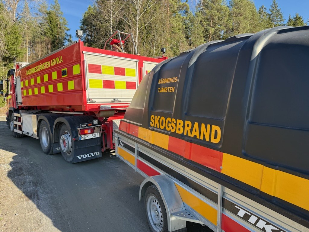 Skogsbrand, gräsbrand, terrängbrand. Genrebild.