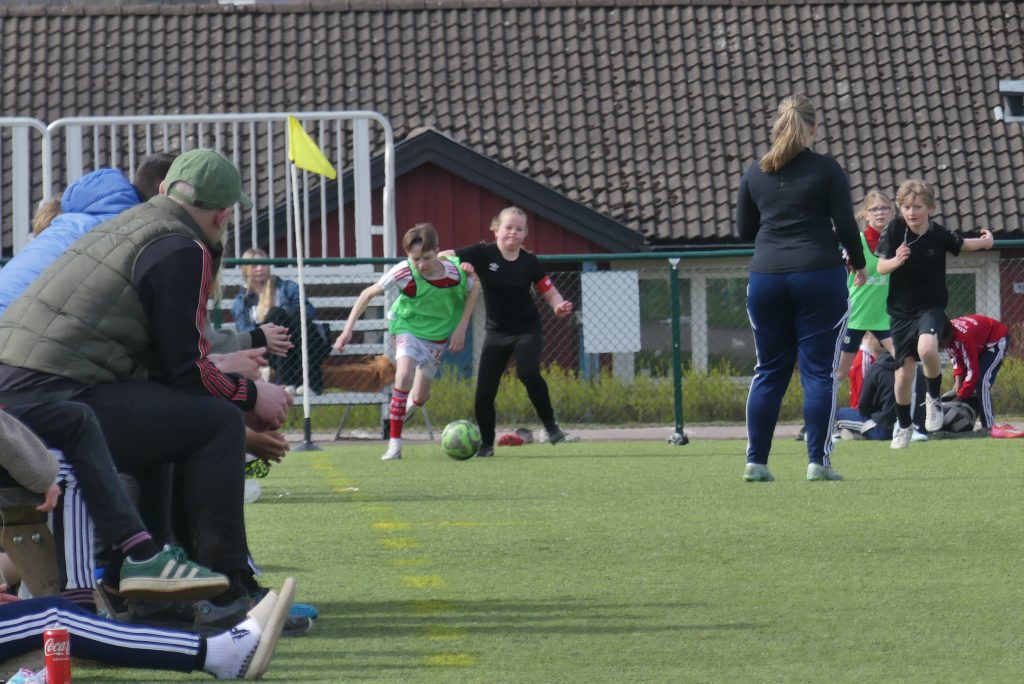 Klassfotboll på Vik i Arvika. Foto: Sakeus Berg.