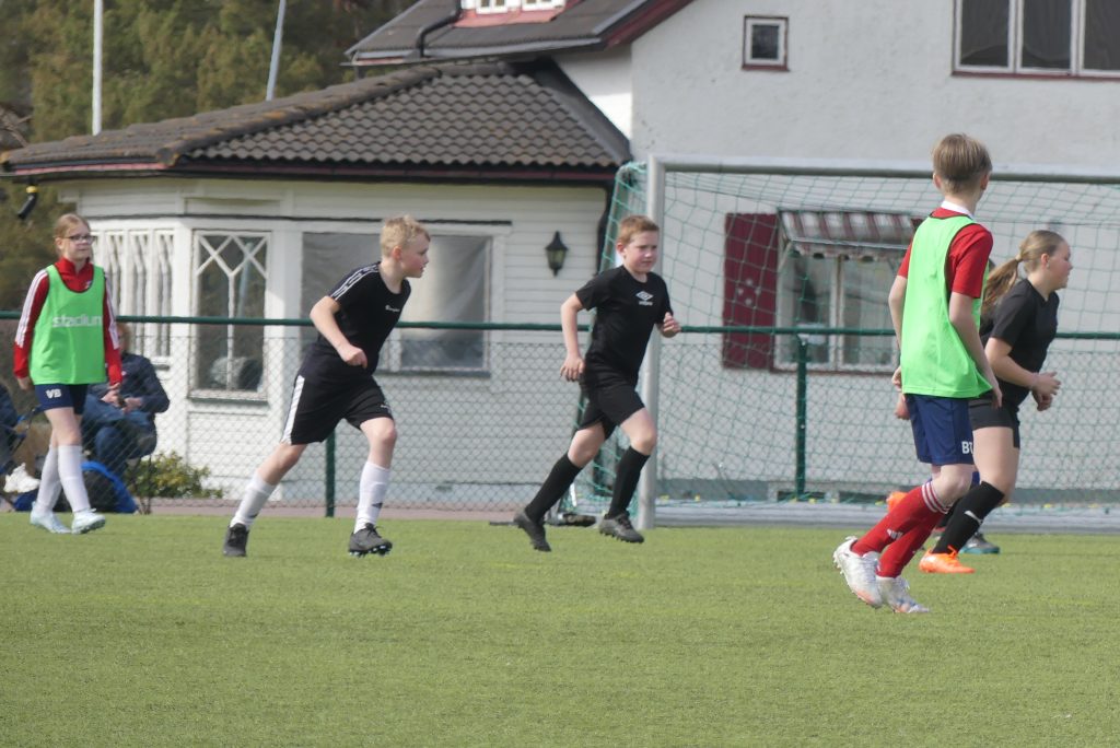 Klassfotboll på Vik i Arvika. Foto: Sakeus Berg.
