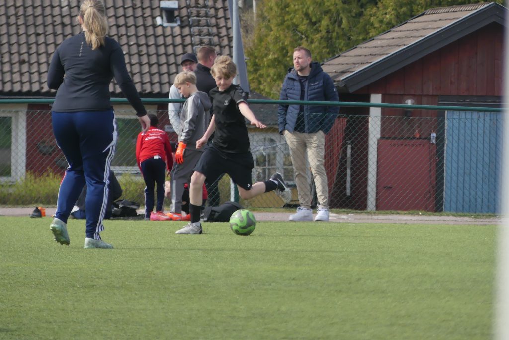 Klassfotboll på Vik i Arvika. Foto: Sakeus Berg.