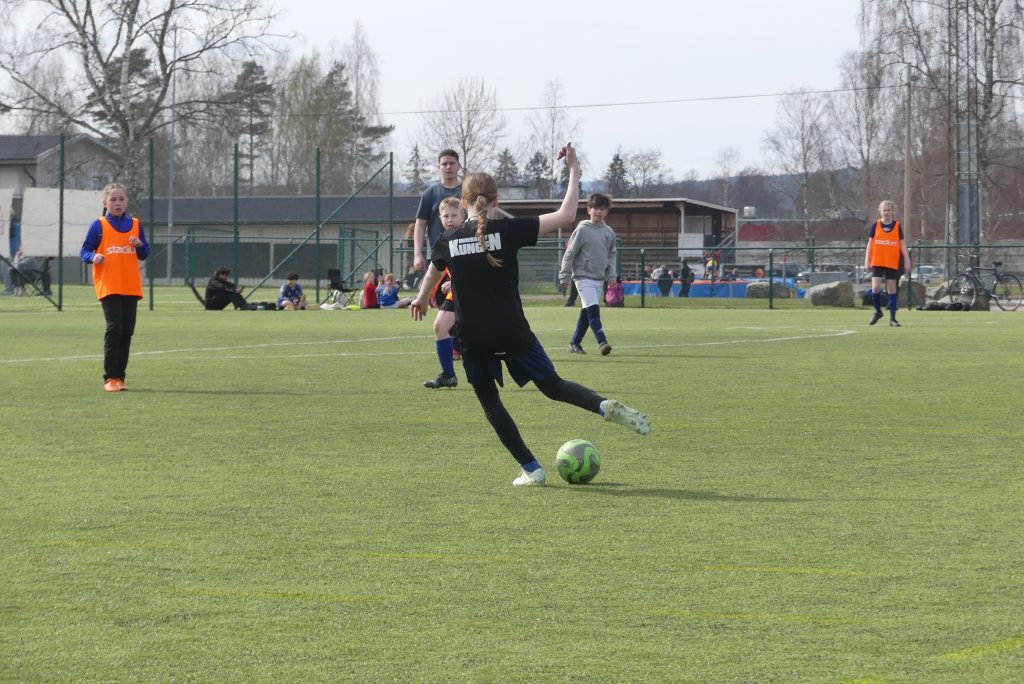 Klassfotboll på Vik i Arvika. Foto: Sakeus Berg.