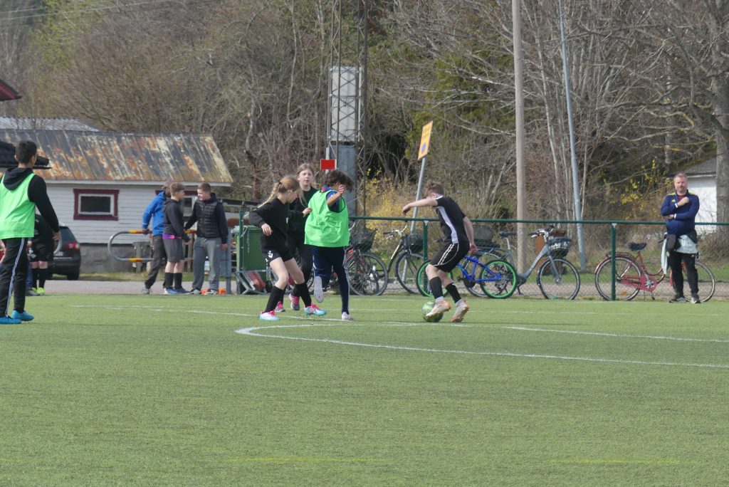 Klassfotboll på Vik i Arvika. Foto: Sakeus Berg.