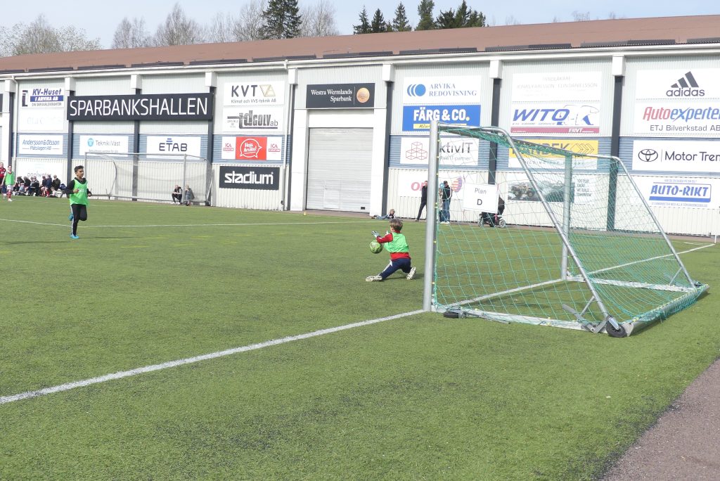 Klassfotboll på Vik i Arvika. Foto: Sakeus Berg.