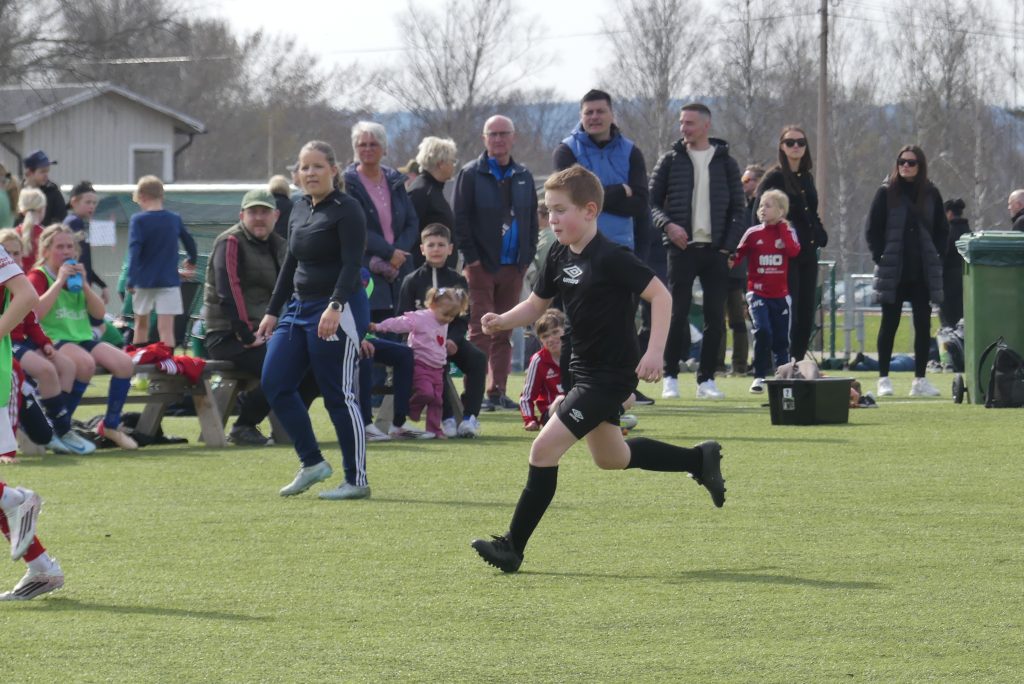 Klassfotboll på Vik i Arvika. Foto: Sakeus Berg.