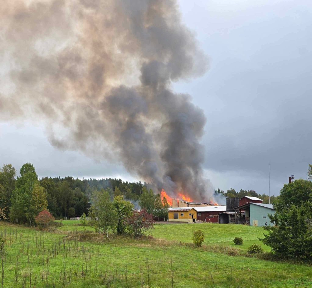 Brand i Lässerud. Foto: Läsarbild.